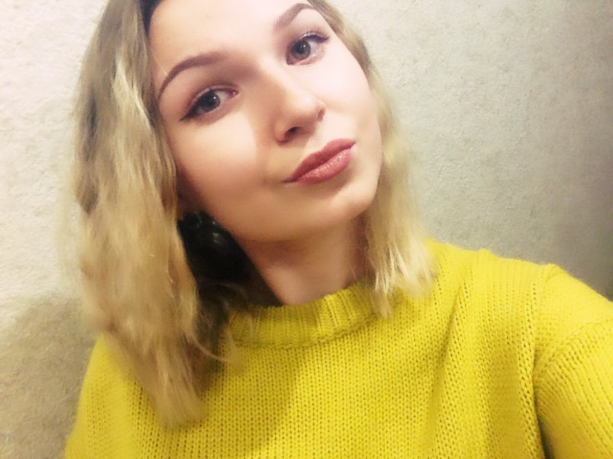 VLsolo's tweet photo. Господи, как же хочется, чтобы всё это закончилось( депрессивное состояние), но радостное фото😅🤦‍♀️ https://t.co/SqtCBIOTm5