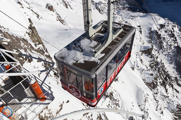 echappeBelge's tweet photo. https://t.co/N0a8tid6FH #ucpa #savoiemontblanc #Chamonix #julboeyewear #osprey #skiing #Backpackers https://t.co/oZX4nmeODC