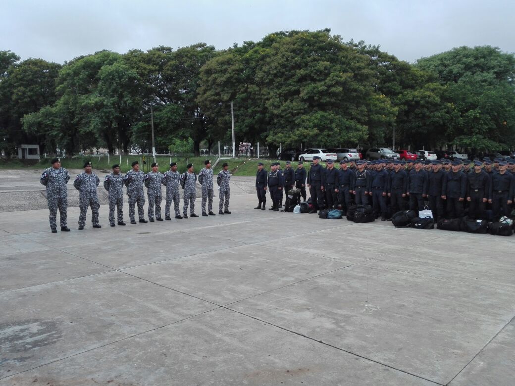 policiadepanama's tweet photo. Instructores panameños del Servicio Policial Motorizado ya están en Paraguay para dar inicio al Cuarto Curso de Operaciones Policiales Motorizadas #Linces a unidades de @RRPPpoliciapy https://t.co/rdxkt206Z2