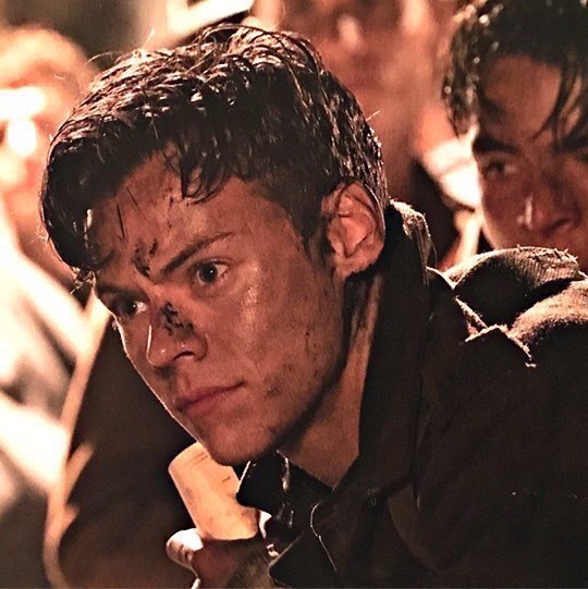 Harolds_Ladybug's tweet photo. CONGRATS HAROLD @Harry_Styles you are nominated for both #BestNewcomer & #BestBreakthroughPerformance for Alex in #Dunkirk at #NationalFilmAwardsUK. But I guess you already knew that, right?! https://t.co/V5yr5Pxc5Z