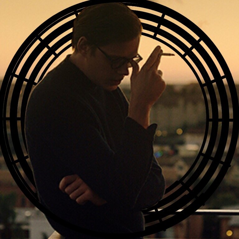 Peanut__Queen's tweet photo. I can't stop making Bill Skarsgård layouts/avi's

I BLAME JESS https://t.co/aXVtbpxpYG