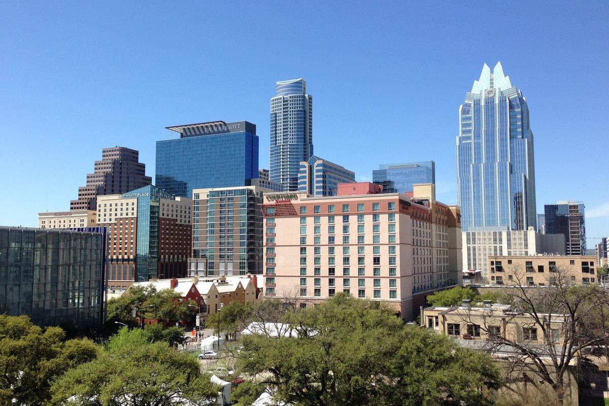 AMLIapts's tweet image. Austin, Texas is at the forefront of the American green building movement. bit.ly/2piprCG
