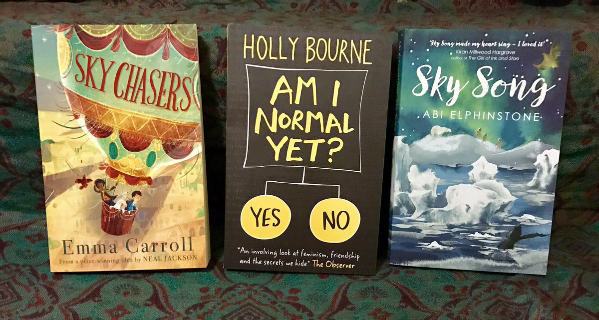 It's #giveaway time 🎉
If you want the chance to #win these 3 fabulous books, just retweet &amp; follow by midnight on Friday January 19th 📚
International ok 🌏 
<a href="/holly_bourneYA/">Holly Bourne</a> 
#books