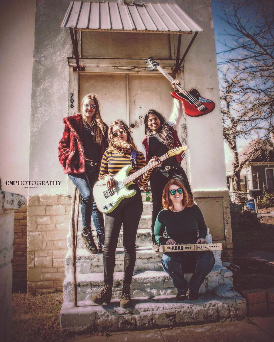 chelseadm1's tweet photo. Photos of @PearlEarlMusic I took yesterday just some of the #edits #chelseamarshallphotography #bandpromos #atxmusic #atxphotographer #do512 https://t.co/pQ5NdLagqN
