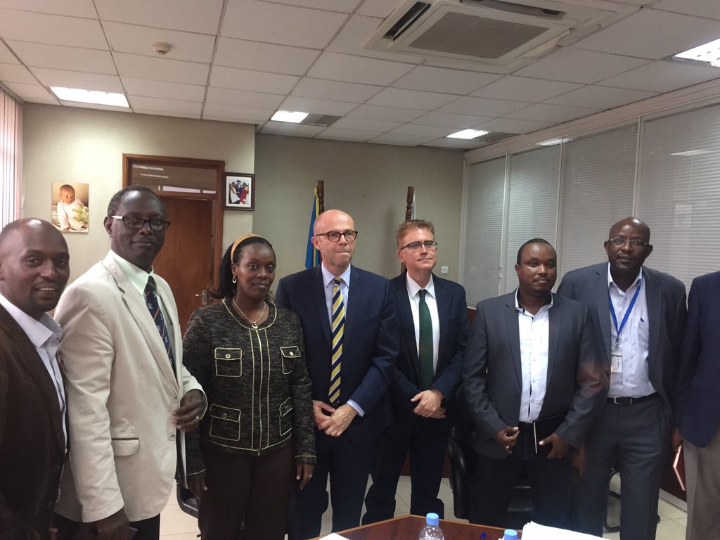 RulisaS's tweet photo. Pleasure to have signing of MoUs between @Uni_Rwanda &amp; teaching hospitals to strengthen Medical education @RwandaMedicine @RwandaHealth @ccpcotton @DianeGashumba https://t.co/HvFo52t3TH