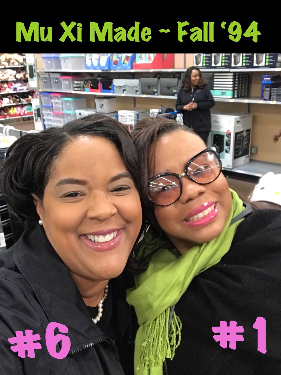 MFrank1908's tweet image. A Founders’ Day treat ... Ran into one of my line sisters at Walmart (ooops! I meant “co-initiates” 😉) #MuXiMade #Fall94 #EducatorAKAs