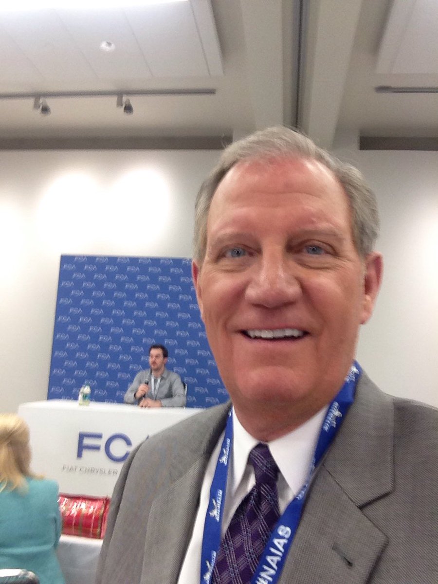 JerryWTOL's tweet photo. At the @NAIASDetroit waiting for Fiat-Chrysler head Sergio Marchionne's news conference. https://t.co/MWKiQIq7j8