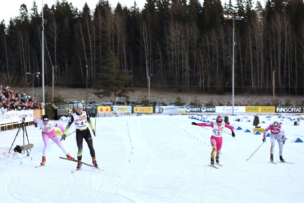 Skiathlonin 2. sija ja eka aikuisten SM-Mitali (hiihdon puolella 🙈) eilen tiukassa kiritaistossa Vantaalla!! 🥈☺️💪 
Kiitos onnitteluista! 😊

📷: Touho Häkkinen