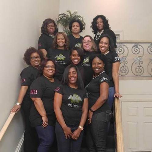 MaryKRadio's tweet image. A few of my line sisters of #spring1997 #betaiotaomega 💗💚💗 Alpha Kappa Alpha Sorority, Inc. Happy Founders Day.