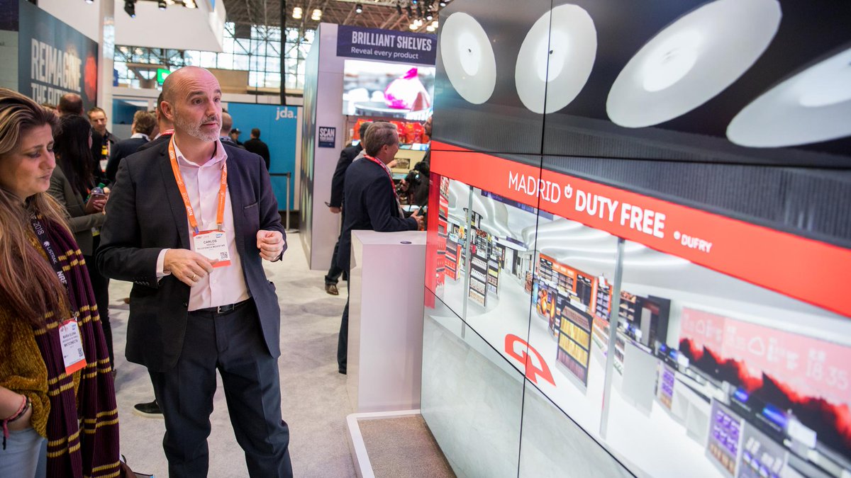 IntelEdge's tweet photo. Intel's #IoT-enabled Responsive Retail Technology generates real-time customer information and improves store functionality. Learn more: https://t.co/8z8nPiHmZA #NRF2018 https://t.co/lmpa70ApTm