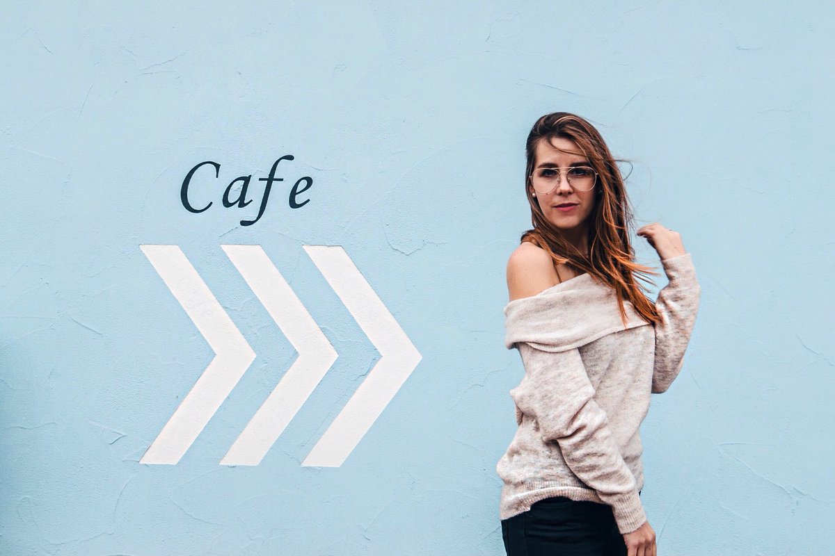 jojooverdose's tweet photo. On Sunday’s we drink coffee 🥐☕️ #wanderlust #travel #ootd #fashion #blogger #germany #frankfurt https://t.co/FcidmFqu81