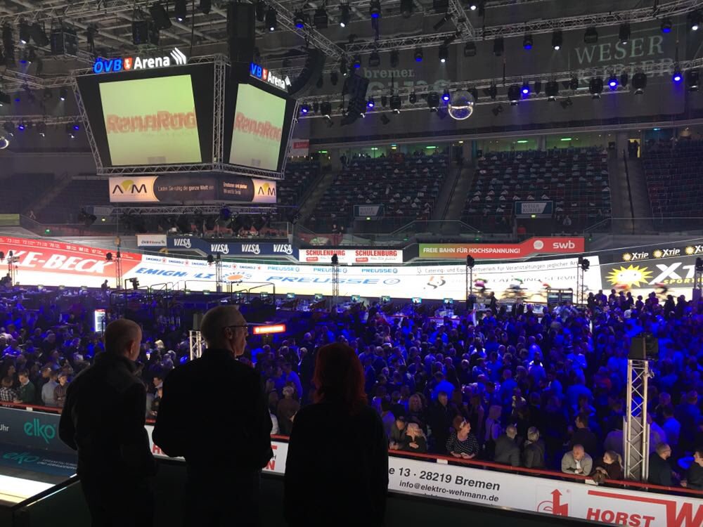 swb_online's tweet image. Renntag 5/6 steht an, also nochmal alles geben 🚴🏻‍♂️! #teamswb #sixdaysbremen #Bremen