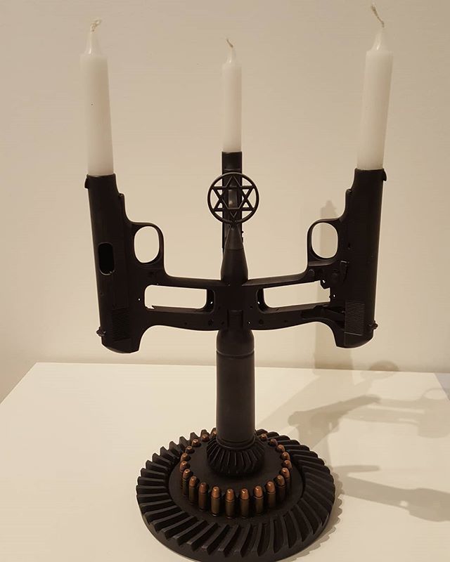 RareProject's tweet photo. Sabbath Candelabra, by Al Farrow @jewseum Contemporary Jewish Museum.
#zagdanski #handwriting #art #contemporary #literature #sanfrancisco #modernisminc #foreigncinemasf #jouissancedutemps #enjoymentoftime #exhibition #alfarrow https://t.co/6f1jfkEl4P https://t.co/BQluT6ejNb