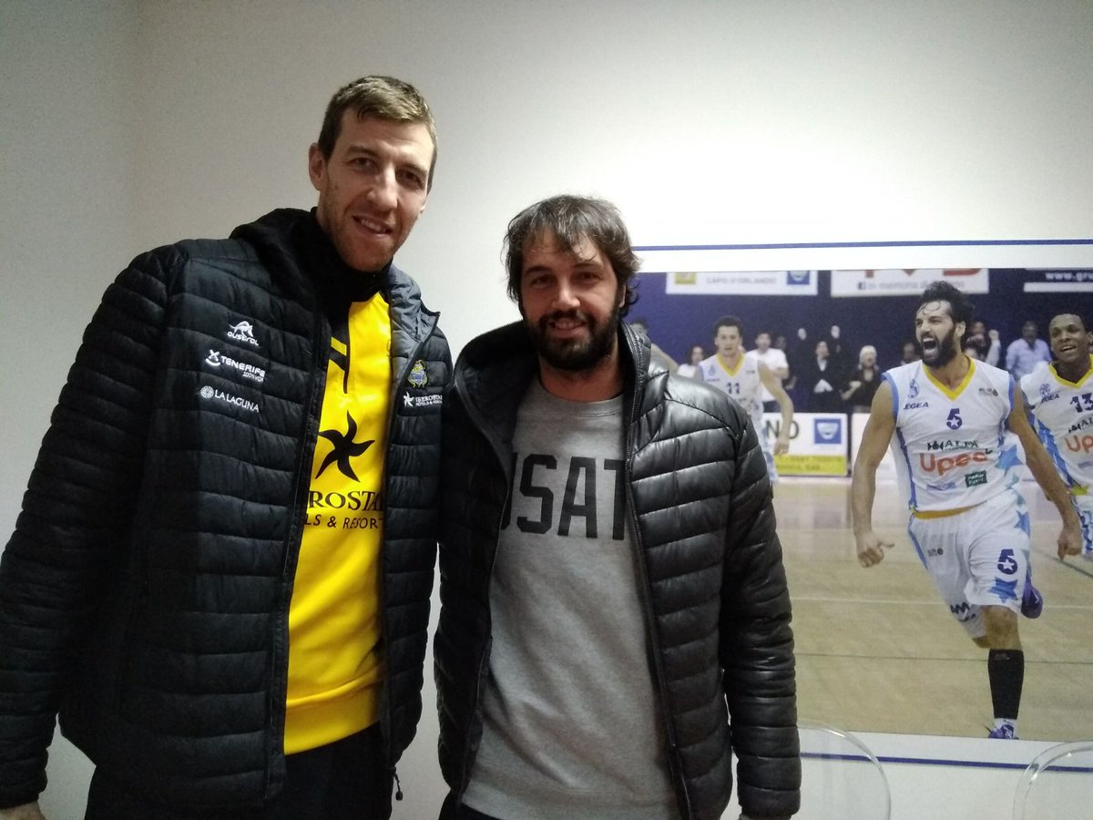 OrlandinaBasket's tweet photo. Want to know why we choose #TheDream as our hashtag? Those two men who shared 1 continental title, 2 @ACBCOM titles, 3 Spanish Cup titles, 1 Spanish Super Cup, 1 legendary club (@FCBbasket). Italian basketball monument Gianluca Basile welcomes Fran Vazquez in Capo d'Orlando! https://t.co/HrcI0TzEsx