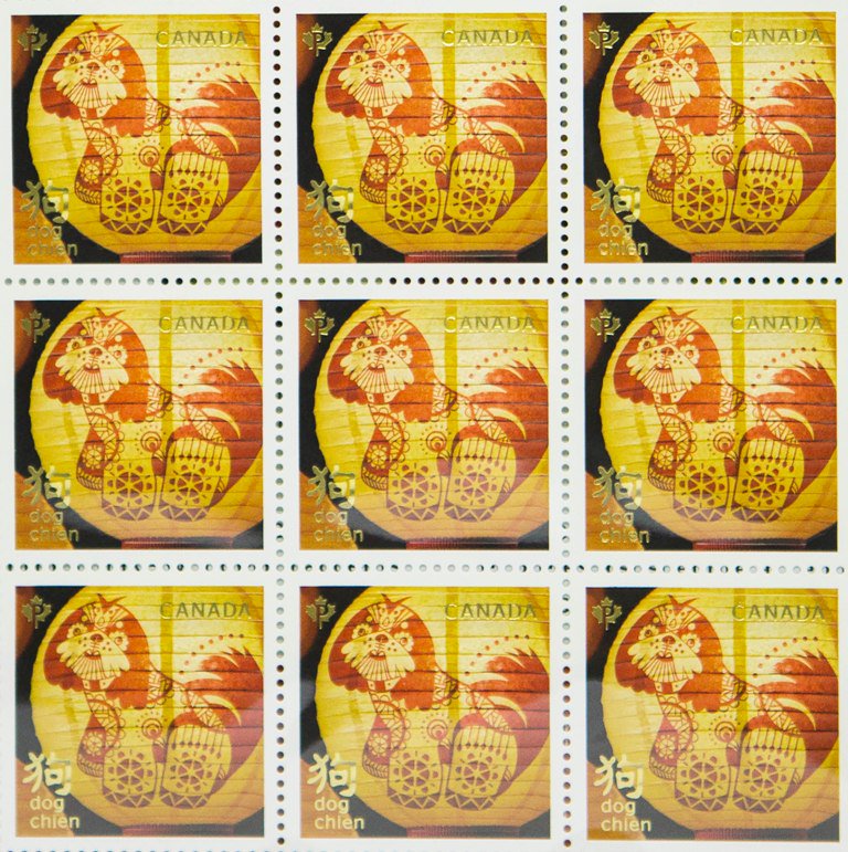 XHNews's tweet image. How are you planning to celebrate the upcoming Year of the Dog?
Canada Post issues the Year of the Dog stamps and collectibles to ring in the Chinese Lunar New Year xhne.ws/gWbDe