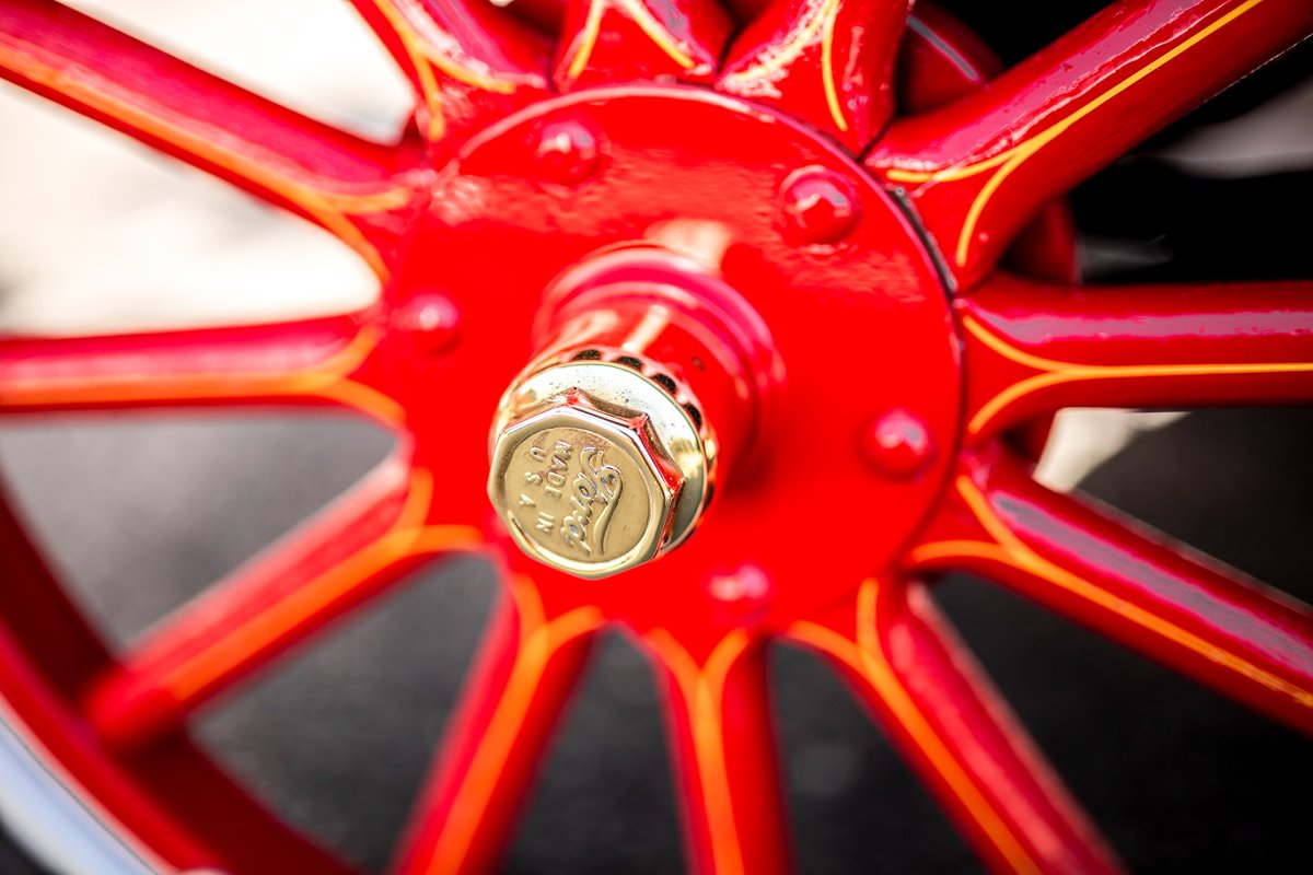 CollectorCarCo's tweet photo. Nice rims. #Ford #ModelT @KlingbergAuto https://t.co/jgS4wf2MBn