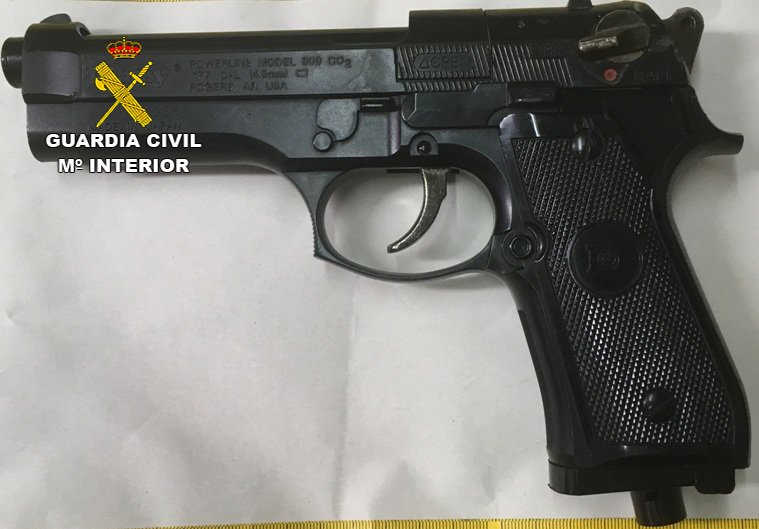 Detinguts set joves que varen cometre nombrosos robatoris i actes vandàlics a Palmanyola - escastellet.cat/2018/01/15/det…