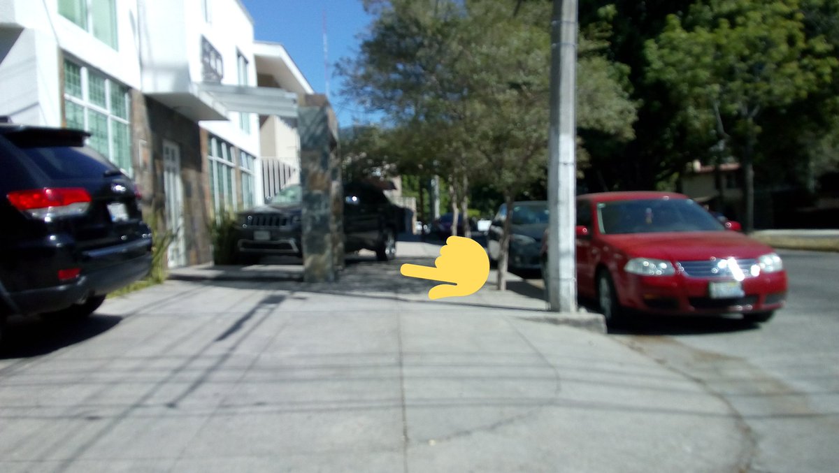 PoderAG_Jal's tweet image. Otraaaaaaaa vez el dentista "influyente" en. Av. Providencia y Montreal.
@GdlMovilidad
@MovilidadJal