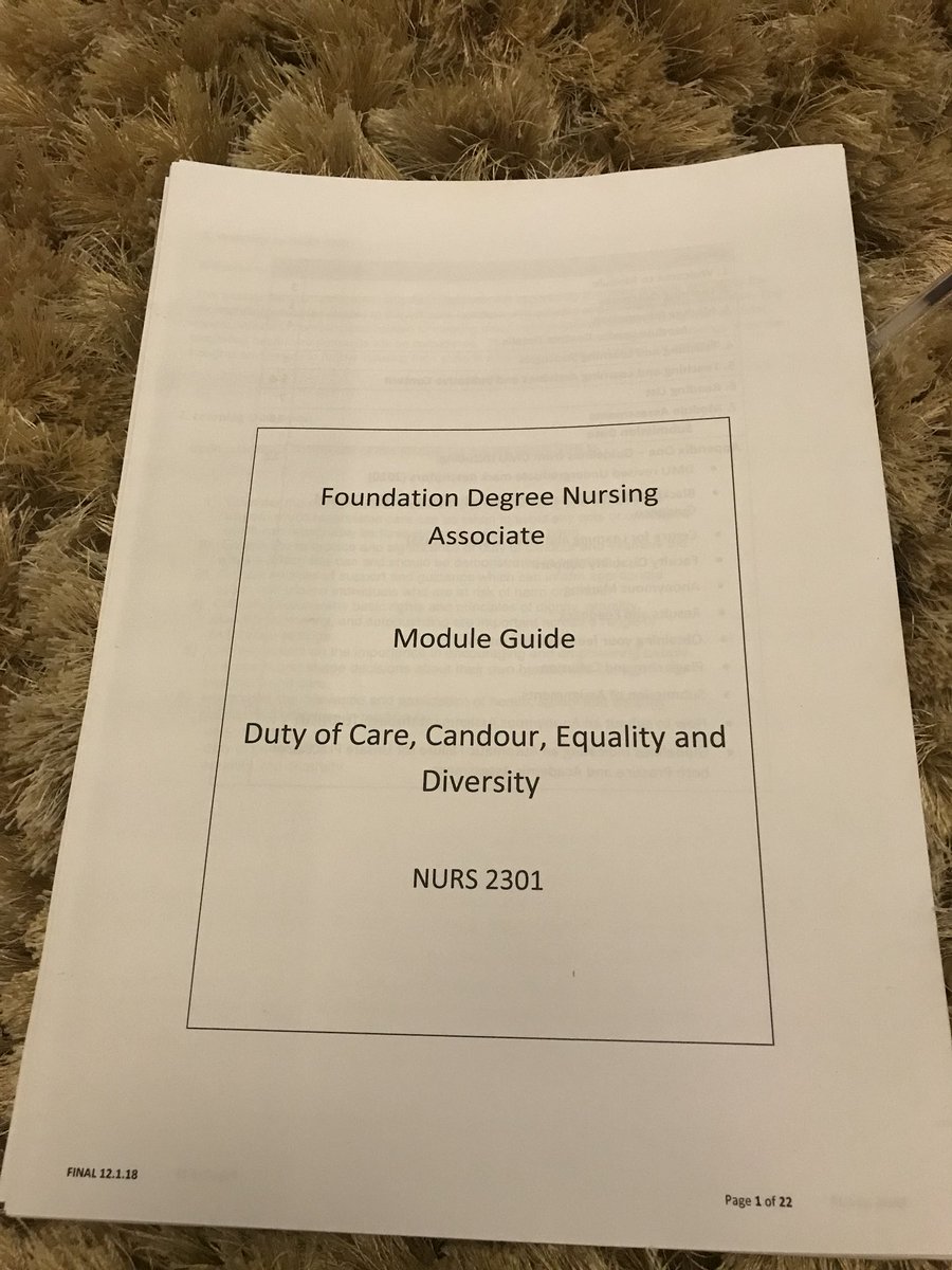 Mitchhoward90's tweet image. So year 2 started today. Were did the last year go? #nursingassociates #year2 #newmodule 🏥