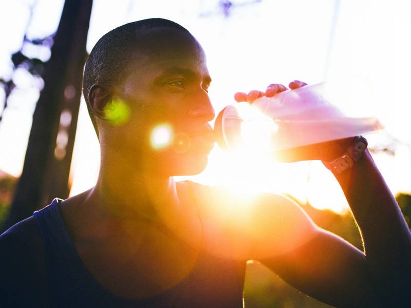 Are "healthy drinks" the real deal? Northwell Health breaks down what's hype and what's right. bit.ly/2miiyNj