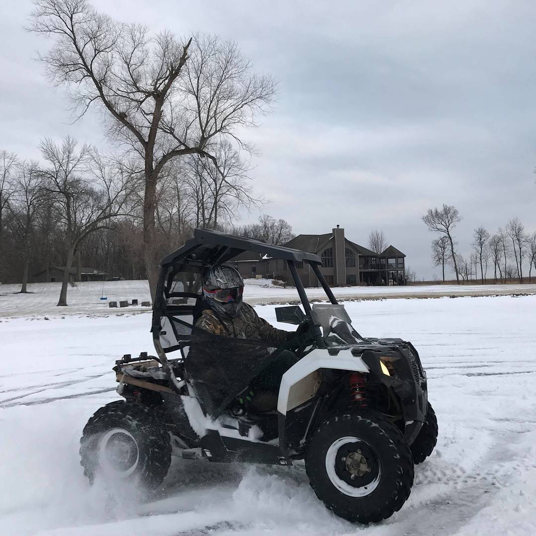 PolarisORV's tweet image. Frozen lakes on four wheels. 🙌 #PolarisACE 
Repost: kylegessler