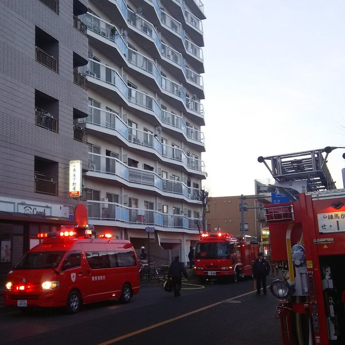 火事 吉祥寺東町1丁目付近でマンションが火災 吉祥寺通りは完全通行止め 親子と子供が取り残されてます まとめダネ 火事 吉祥寺東町1丁目付近でマンションが火災 吉祥寺通りは完全通行止め 親子と子供が取り残されてます まとめダネ