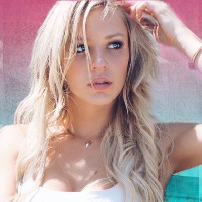 redanderson12's tweet photo. How...can....someone...be...so....beautiful!!!!!!!!!  @TaraHolt https://t.co/3aCFy1sZrI
