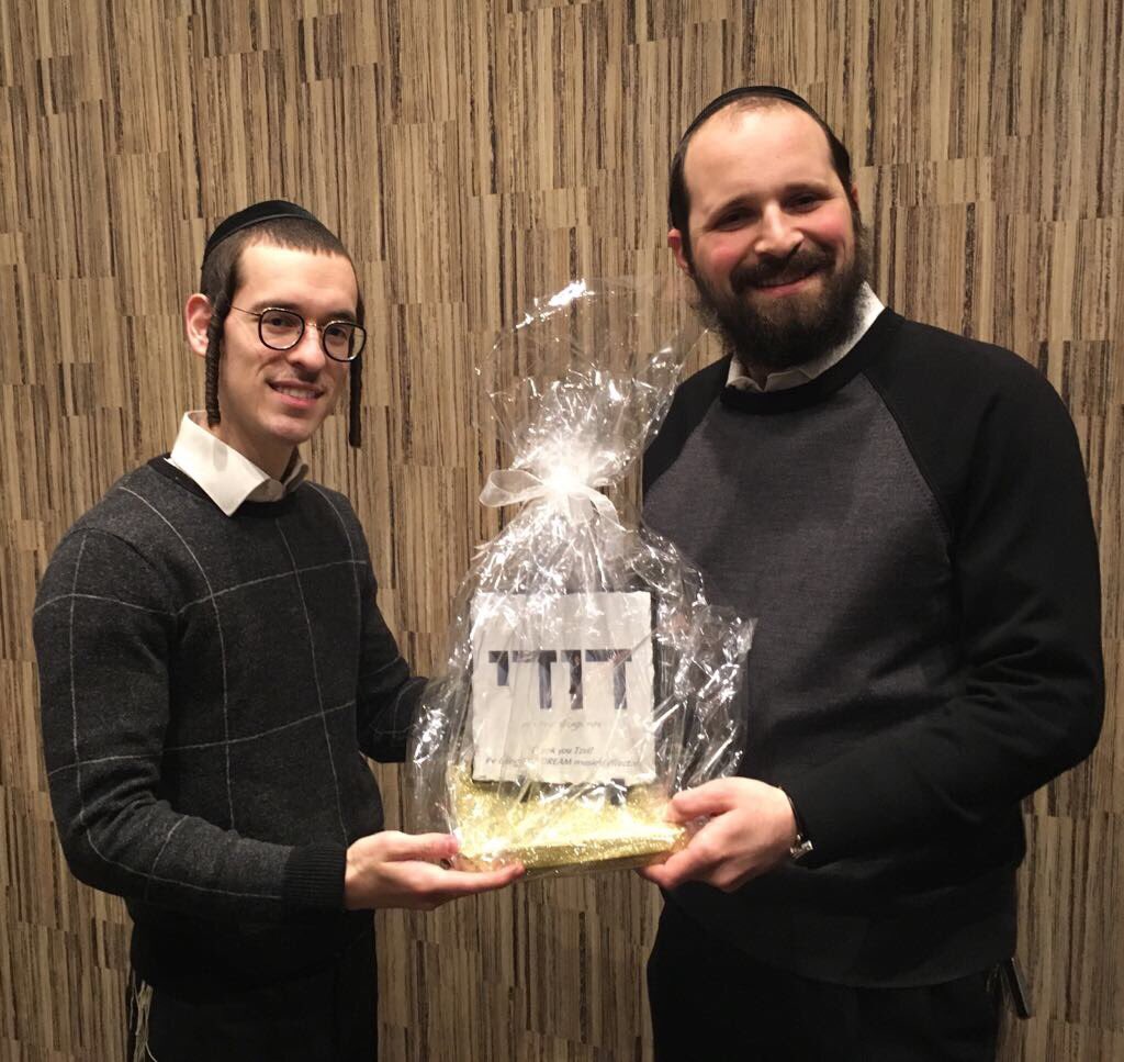 DudiKnopfler's tweet image. Thank you @TzviBlumenfeld  for being “THE DREAM” musical director!! 
•
#hachalomsheli #music #director #appreciation #gift 🎉 #מייןחלום #מוזיקהישראלית