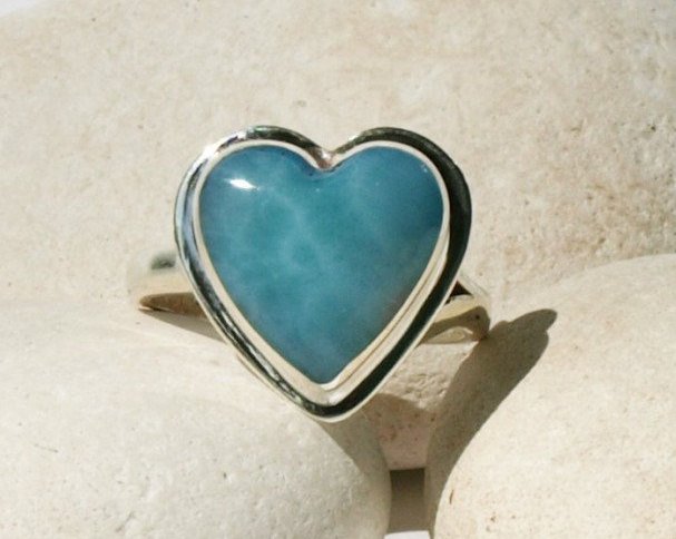 Yu2Xiaogang's tweet photo. Larimar Caribbean Turquoise Heart Sterling Silver Ring genuine Bl… https://t.co/8KxOZJgSIn #Caribbean #BlueHeartRing https://t.co/x8DCWTVGsP