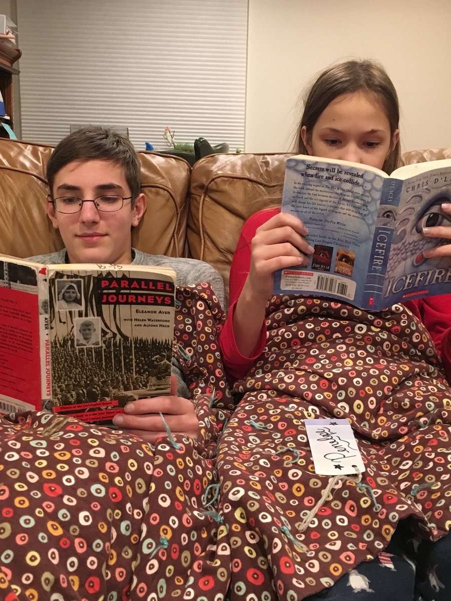NantucketFirst's tweet image. Mrs Kujan’s kids relax with a good book#AACPSReadWithMe
