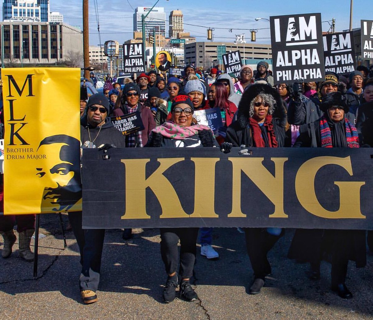 DowntownMemphis's tweet image. It’s been a special day in #downtownmemphis celebrating the life and legacy of Dr. Martin Luther King Jr. Thank you, Dr. King. Strive to make a difference, every day. #mlkday2017 #kingday #MLK