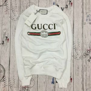 Skn3S's tweet photo. GUCCIトレーナー https://t.co/ApvZt6rrGO