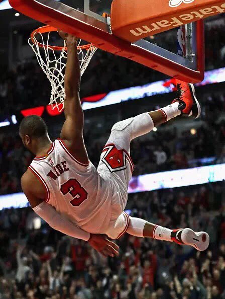Waywaywayyou's tweet photo. @DwyaneWade #NBAVote https://t.co/472vlyCzaG