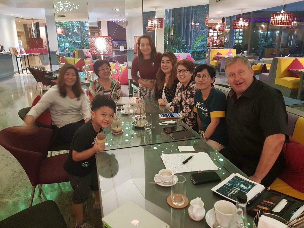 titus_community's tweet photo. #tituscommunity #thailand #bangkok #mlm #networkmarketing https://t.co/Nc3YPVcz7z