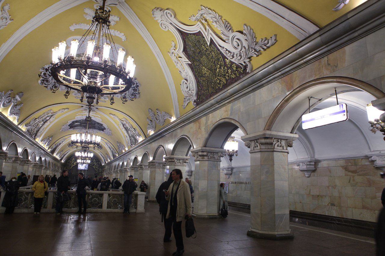 комсомольская метро сокольническая линия
