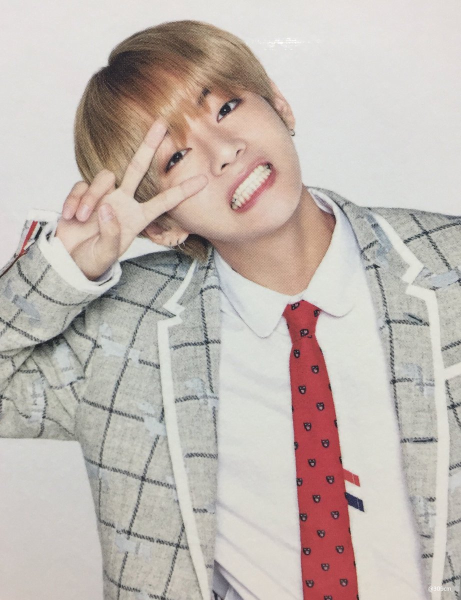 Pin By Amber Koops On Kim Taehyung Kim Taehyung Bts V Bts 4th Muster