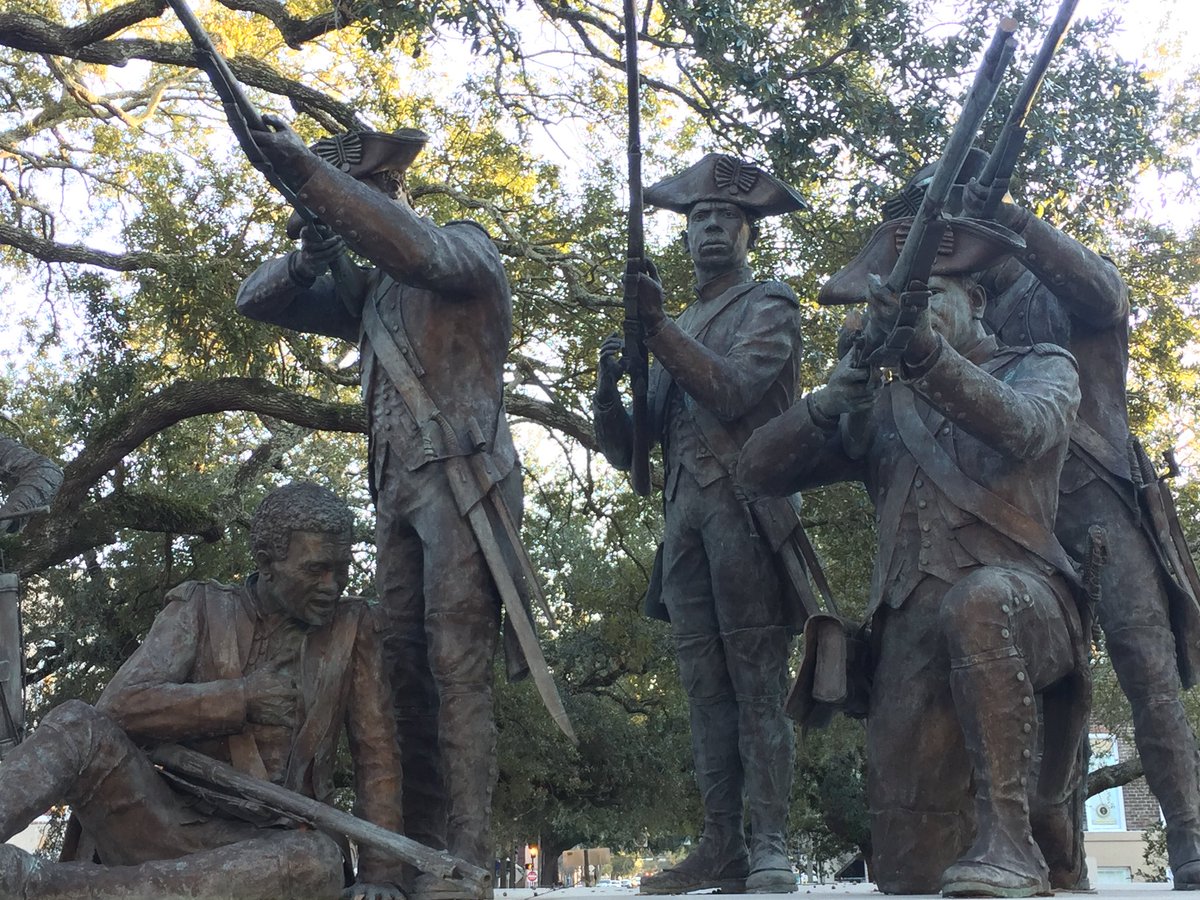 Curbelotwit's tweet photo. @realDonaldTrump and friends should go down to Savannah and take a good look at this monument before he keeps calling people’s heritage, shithole places. https://t.co/wcrNhBLQsS