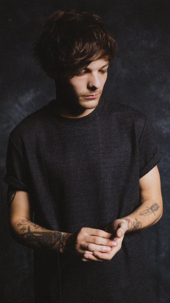 OfficialUPLouis's tweet photo. RT for vote,.
#BestSoloBreakout
#LouisTomlinson
#iHeartAwards https://t.co/bMo9Hqxt3o