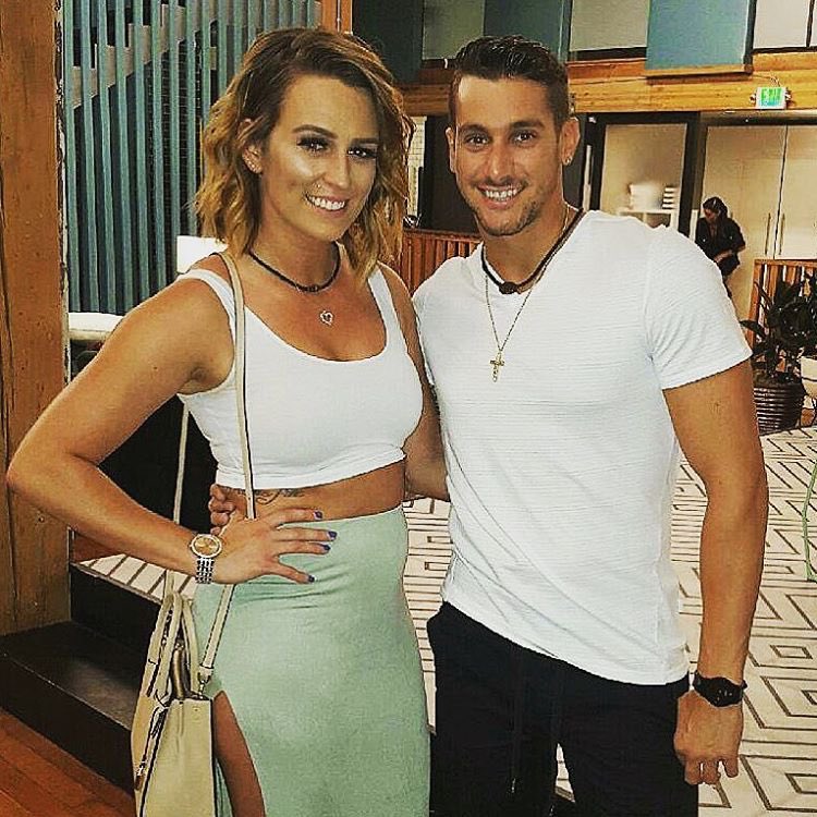 RealityRadioPod's tweet photo. If @MTVjennifer was on #Exes3, which cast member from #RWBadblood should be her partner?! @MTVPeterRomeo or @Maserobbiee ?? #TheChallenge @BunimMurray @MTV #RealWorld https://t.co/NJ5eEryjF6