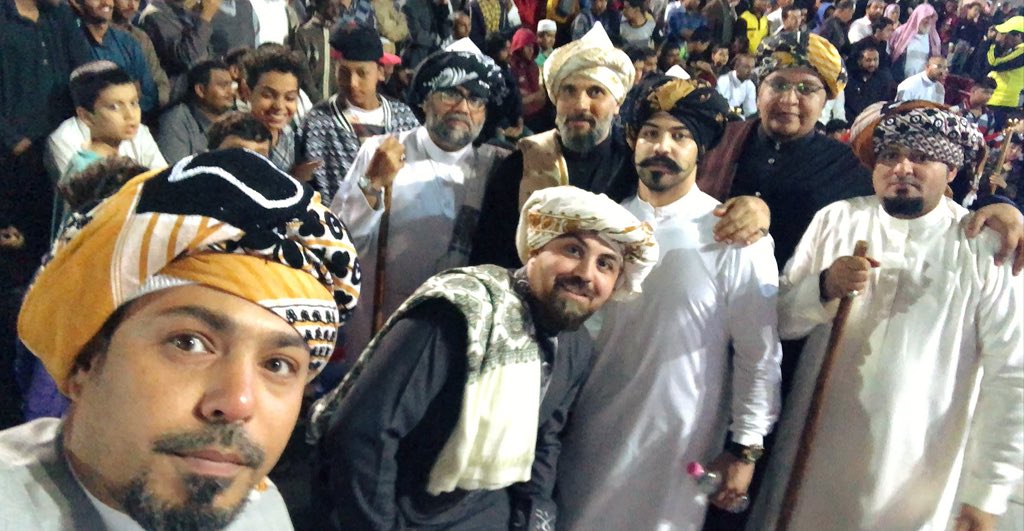 dfd_88's tweet image. #فنون_جادة_قباء #برنامج_المدينة_الثقافي في #المدينة_المنورة يجمع الفن والموهبة