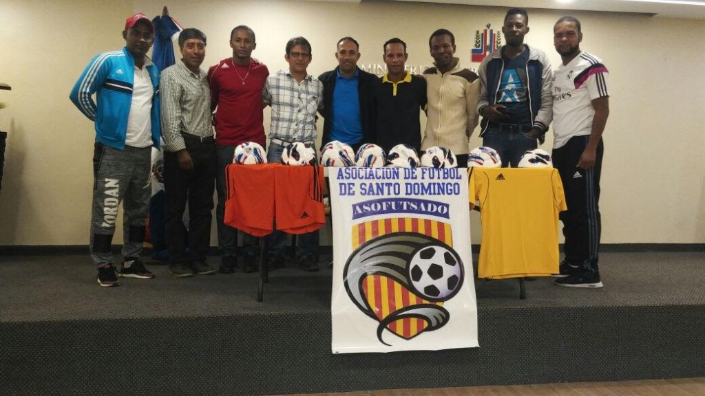 enterrenojuego's tweet photo. Presentan nueva era del fútbol en Santo Domingo #ASOFUTSADO #fUTBOL #SoydelTerreno https://t.co/I4tn9W83VJ https://t.co/yDylOirOee