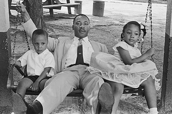 SCProjRebound's tweet photo. Here's to you Dr. King. May we never forget what you did....nor the price you paid. #ThankYou#Servant https://t.co/qKZJKqtSWF