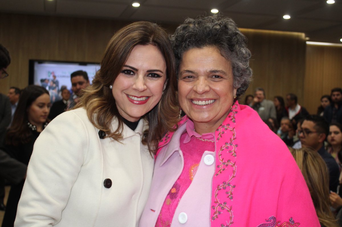 HildaFloresE's tweet photo. En la coalición #TodosPorMéxico vamos a proponer, a escuchar y a trabajar. En el @PRI_Nacional y con @JoseAMeadeK contamos con las ideas y propuestas para hacer de nuestro país, un México mejor. #LoMejorEstáPorVenir https://t.co/aKEaAJSlll