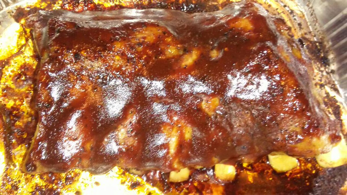 thehotjam's tweet photo. About those ribs. #HotJam #GetchuSome #MegaSwineMonday #BbqSauce #ChefJam #instafood #foodstagram #homemade #chefsofinstagram #cheflife #cooks #eatclean #delicious #localfood #gourmet https://t.co/E05jRHsbEl