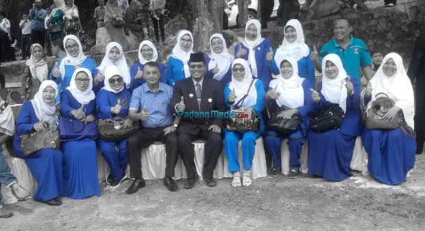 padangmediacom's tweet photo. IKWI Sumbar Survei ke Limapuluh Kota https://t.co/l0wRdBGTK4 https://t.co/k9qC6kVUDY
