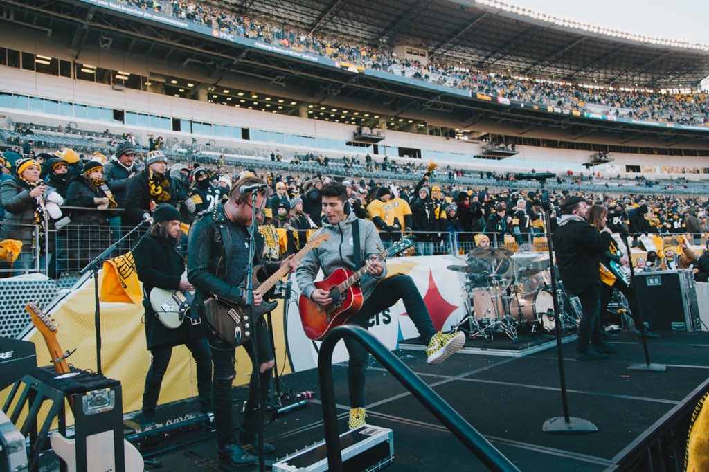 dansmyers's tweet photo. For a Pittsburgh kid, this was a dream. https://t.co/RvxyiyEmEm