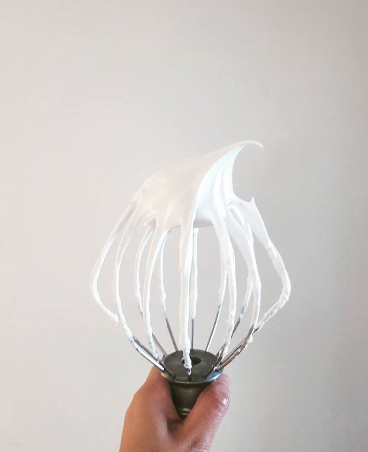 forkmonkeyclub's tweet photo. Can’t stop staring at @hemaphotography‘s pic of meringue on a whisk that is somehow also design inspiration. Anyone else? #foodie #foodasart #homecooks #yum #london #forkmonkey #theundergroundfoodnetwork https://t.co/vJhJmSmaoX