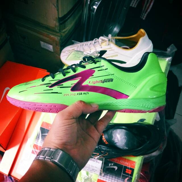 Saya menjual Diskon Specs... seharga Rp449.000. Dapatkan produk ini hanya di Shopee! shopee.co.id/ojansport/8387… #ShopeeID