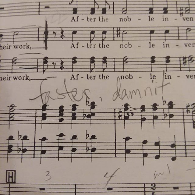 TheTinyHarpist's tweet image. Notes left by the previous score owner. They seemed tense. :) #ASeaSymphony #Vaughn Williams ift.tt/2DDQImU