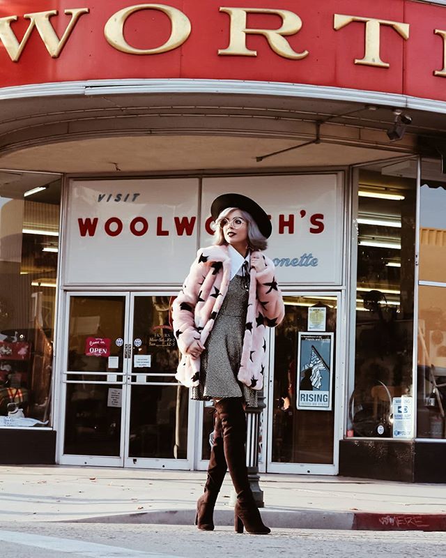 stylebaus's tweet photo. New post on https://t.co/L0Q3qRcJt7 βββ
Photo taken by @1959x
#STYLEBAUS https://t.co/vzYmcUQvn4 https://t.co/1u4rGleUYA